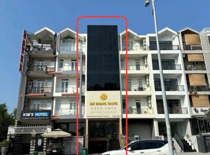Mặt tiền D1 Him lam Q7 giá 31tỷ