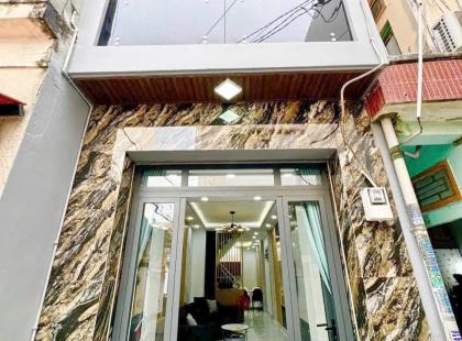 Nhà mới đẹp trung tâm quận 7 hơn 5T xíu