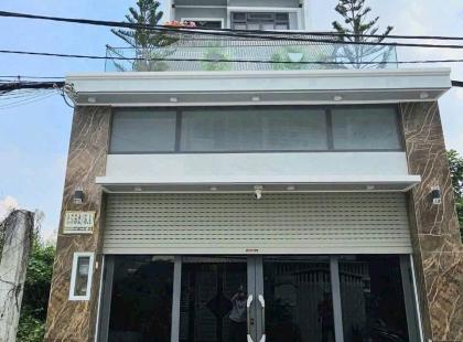 Nhà mặt tiền đường 10m 5x23 xd 4 tầng giá chỉ 10tỷ500tr