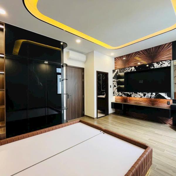 NHÀ PHỐ THIẾT KẾ PHONG CÁCH LUXURY KDC PHÚ THUẬN, QUẬN 7