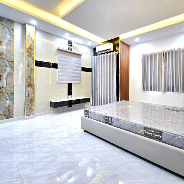 Nhà mới đẹp 2 lầu st Trần Xuân Soạn ngay trung tâm Q7 