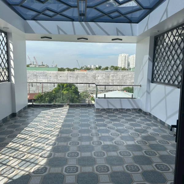 nhà mới dt đẹp 5x20 ô tô vào nhà 4 tầng giá 8tỷ9