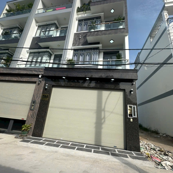 nhà mới dt đẹp 5x20 ô tô vào nhà 4 tầng giá 8tỷ9