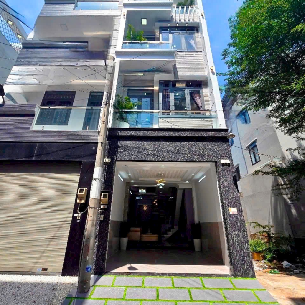 Nhà mới đẹp 4 tầng ô tô vào nhà giá chỉ 5tỷ950
