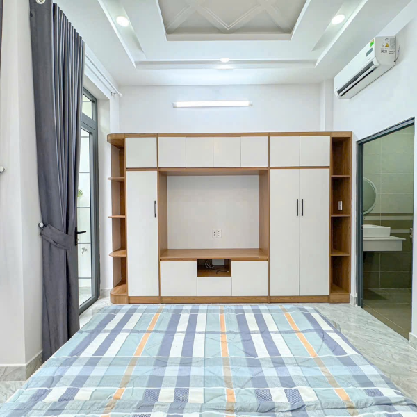 Nhà mới đẹp 4 tầng ô tô vào nhà giá chỉ 5tỷ950