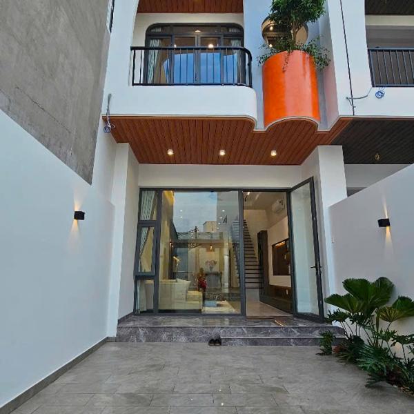 1 cặp Nhà diện tích khủng sân vườn giá 6tỷ6 