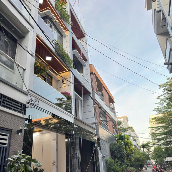 Siêu phẩm nhà thông minh hiện đại 4 tầng giá 6tỷ8