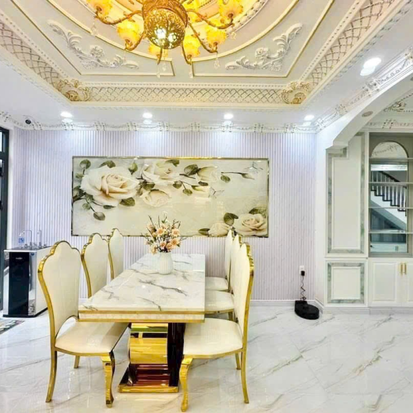 Nhà 4 tầng thang máy giá 10tỷ900