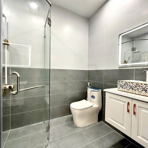 Nhà 6x16  phong cách cổ điển gốc 2MT