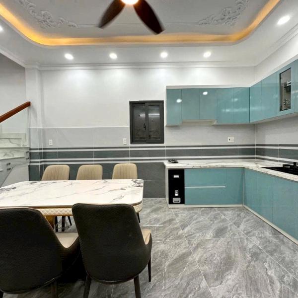 Nhà mới quận 7 hơn 5tỷ xíu