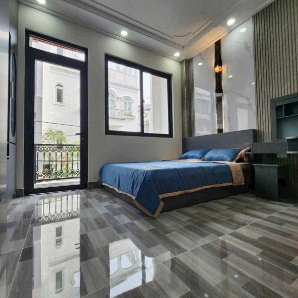 Nhà phố 3 Tầng đường xe hơi giá 6T2