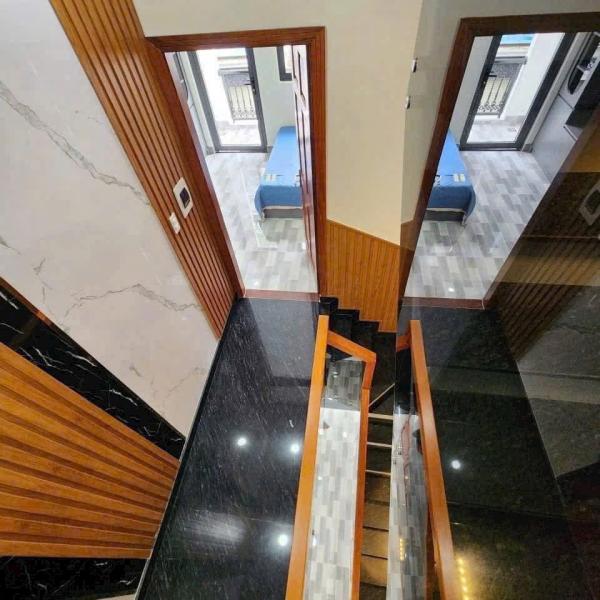 Nhà phố 3 Tầng đường xe hơi giá 6T2