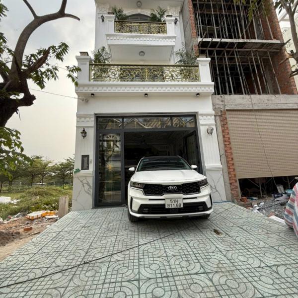 Siêu phẩm nhà phố mặt tiền đường 4 tầng