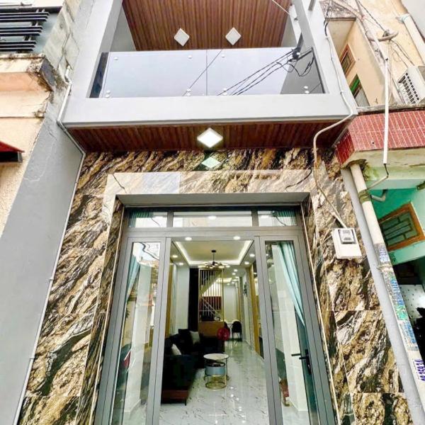 Nhà mới đẹp trung tâm quận 7 hơn 5T xíu
