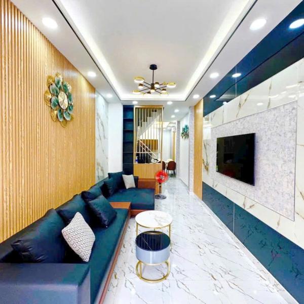 Nhà mới đẹp trung tâm quận 7 hơn 5T xíu