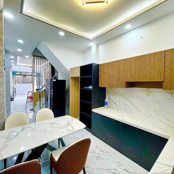 Nhà mới đẹp trung tâm quận 7 hơn 5T xíu