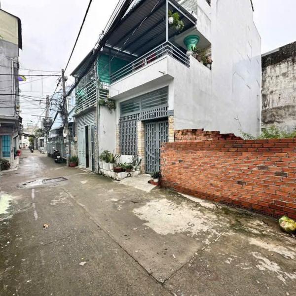 Đất nền xe hơi đổ cửa giá 3tỷ950