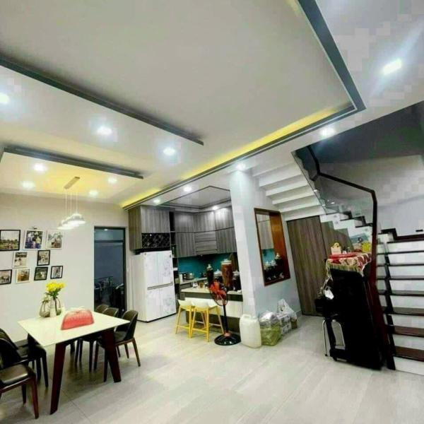 Biệt thự 9x18 khu Tấn Trường Phú Thuận Q7