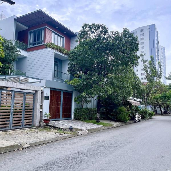 Biệt thự 9x18 khu Tấn Trường Phú Thuận Q7