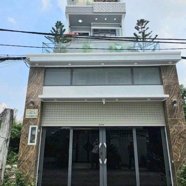 Nhà mặt tiền đường 10m 5x23 xd 4 tầng giá chỉ 10tỷ500tr