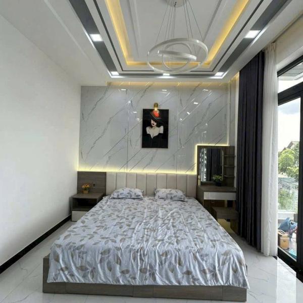 Nhà mặt tiền đường 10m 5x23 xd 4 tầng giá chỉ 10tỷ500tr