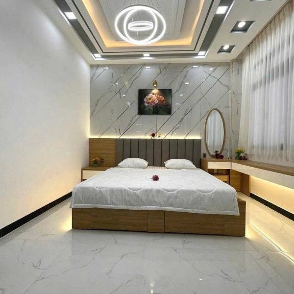 Nhà mặt tiền đường 10m 5x23 xd 4 tầng giá chỉ 10tỷ500tr