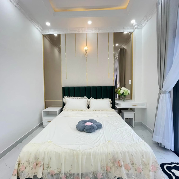 Nhà đẹp đường 10m giá 8tỷ350