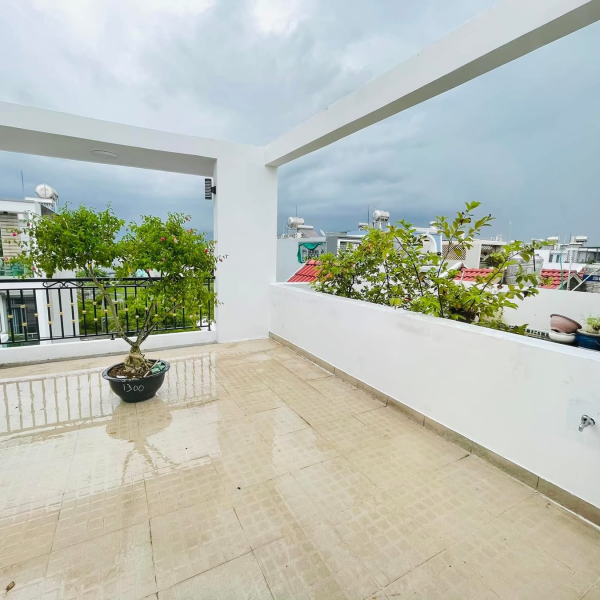 Nhà đẹp đường 10m giá 8tỷ350