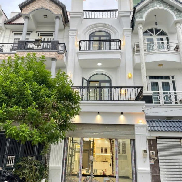 Nhà đẹp đường 10m giá 8tỷ350